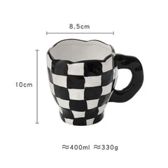 Mug à carreaux esthétique