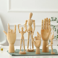Figurines en bois artistiques