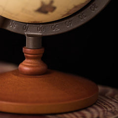 Globe terrestre de Dark Academia