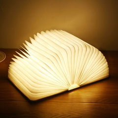 Offene Buch-Nachttischlampe