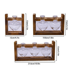 Vase en bois en forme de cœur