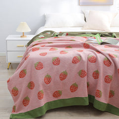 Strawberry Pattern Cotton Gauze Reversible Quilt