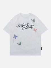 T-Shirt mit aufgesticktem Schmetterlingsbuchstaben