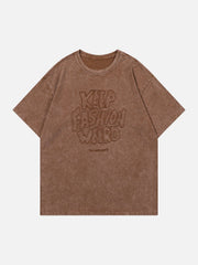 Gewaschenes T-Shirt mit Stickerei
