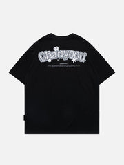 T-Shirt mit Totenkopf- und Buchstaben-Motiv aus Schaumstoff