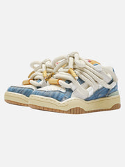 Des centaines de chaussures à pain tressées sales - 1794