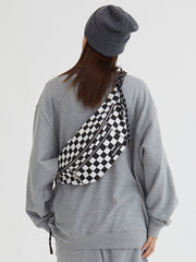 Sac à bretelles en treillis étiqueté