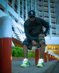 Patchwork-Jeansshorts mit unregelmäßigen Rissen -1249