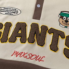 Gespleißtes T-Shirt mit Cartoon-Alphabet-Polokragen