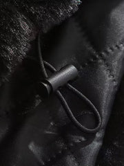 Plüschjacke mit besticktem Straßenbuchstaben – 1838