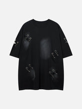 T-shirt à trous cassés et délavés