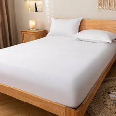 Einfarbiges, einfaches Spannbettlaken aus Baumwolle