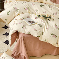 Springtime Flowers Print Bedding Set