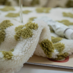 Vintage Chamomiles Fluffy Blanket