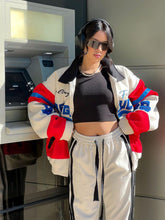 Winterjacke mit kontrastierendem Revers