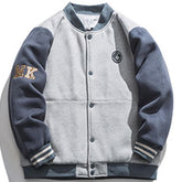 Wintermantel mit Patchwork und gestickten Buchstaben