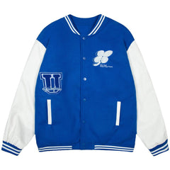 Wintermäntel mit Kleeblatt-Stickerei