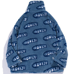 Sherpa-Wintermantel mit Buchstabenmuster