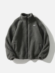 Sherpa-Mantel aus Lammfell mit Etikett