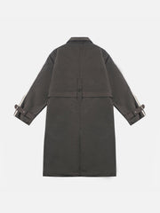 Verlängerter Wintermantel mit Buchstabenstickerei