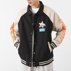 Wintermantel mit Buchstaben-Schaumdruck und passender Farbe