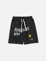 Shorts mit Buchstaben- und Stern-Grafik