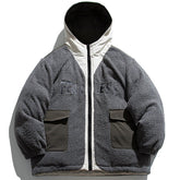 Sherpa-Wintermantel mit Monogramm-Print in Kontrastfarbe