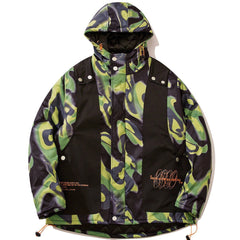 Mantel mit Patchwork-Fake-Weste und Solution-Print