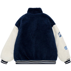 Sherpa-Wintermantel mit Patchwork-Ärmeln