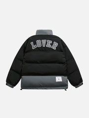 Wintermantel mit Portrait-Stickerei