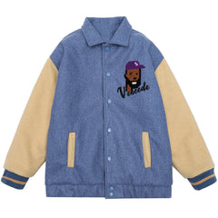 Wintermantel mit Handtuchstickerei im Portrait-Muster