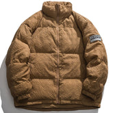 Manteau d'hiver froissé de couleur pure