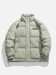 Daunenmantel mit Ringbuchstaben-Print