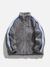 Wintermantel mit Streifenärmeln