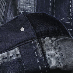 Vintage-Jeansjacke mit unregelmäßigen Nähten und Karomuster