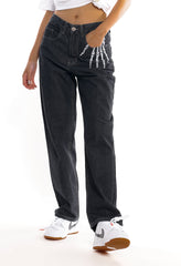 Vintage Jeans mit Totenkopf- und Knochenstickerei