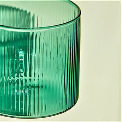 Tasse en verre ondulée rétro
