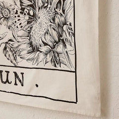 Tapisserie monochrome de tarot « Le Soleil »