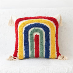 Housse de coussin touffetée arc-en-ciel