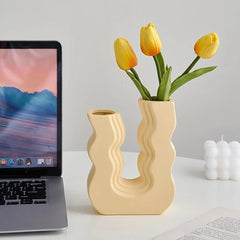 Vase en céramique pastel Wavy U