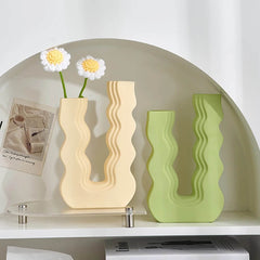 Vase en céramique pastel Wavy U