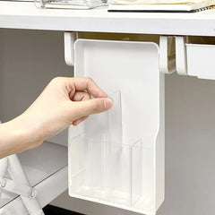 Schublade zur Aufbewahrung von Schreibwaren unter dem Tisch