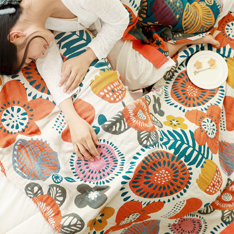 Orange Cartoon Flower Pattern Cotton Quilt