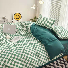 Plaid Bedding Set