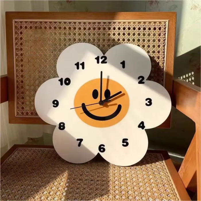 Daisy Flower Wall Clock