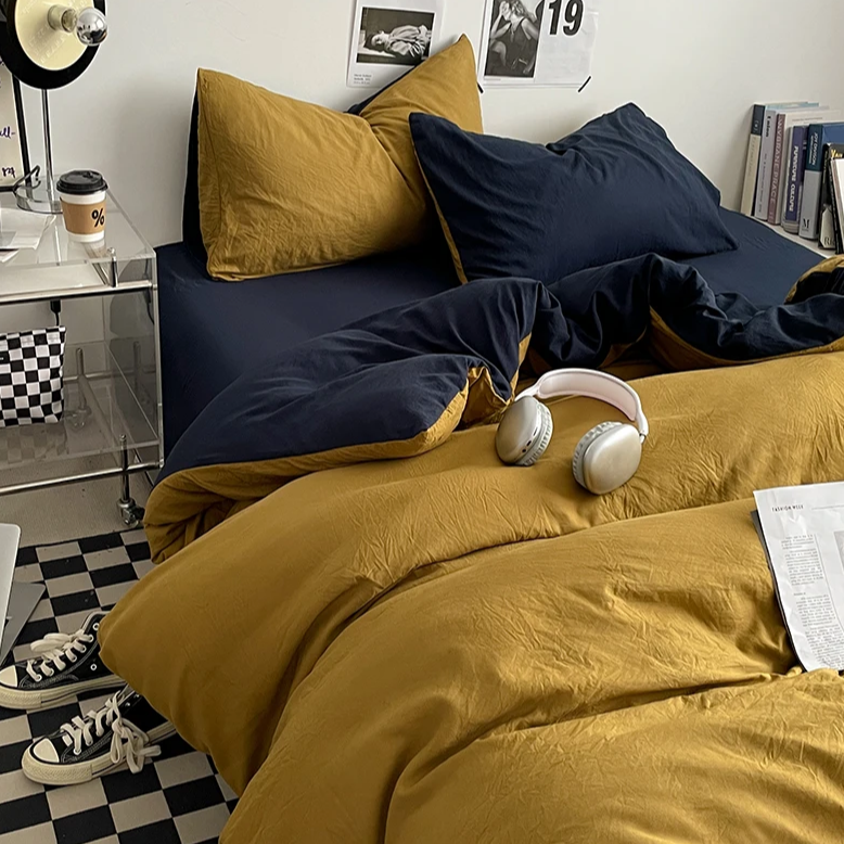 Dual-Tone Bedding Set