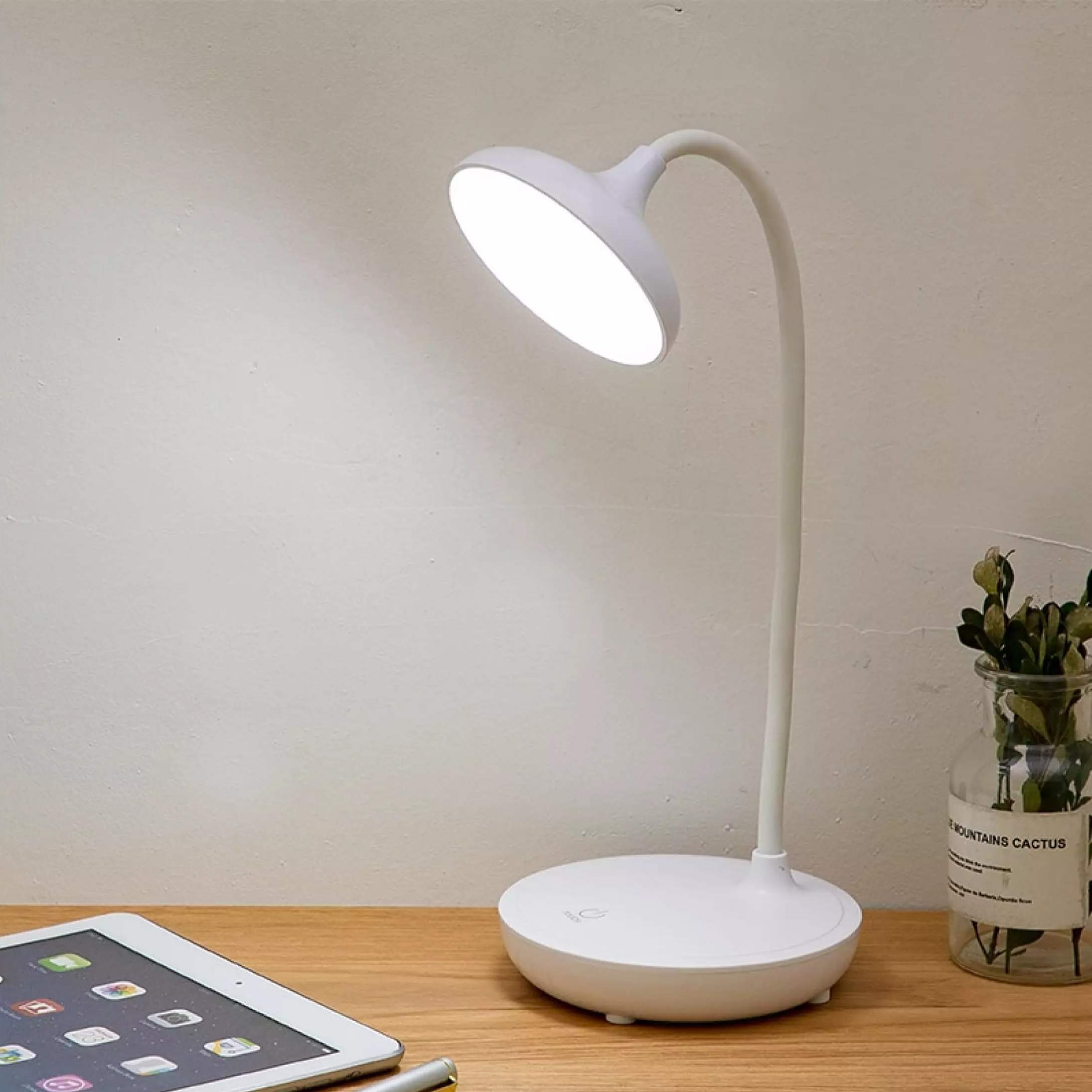 Eye Protection Desk Lamp