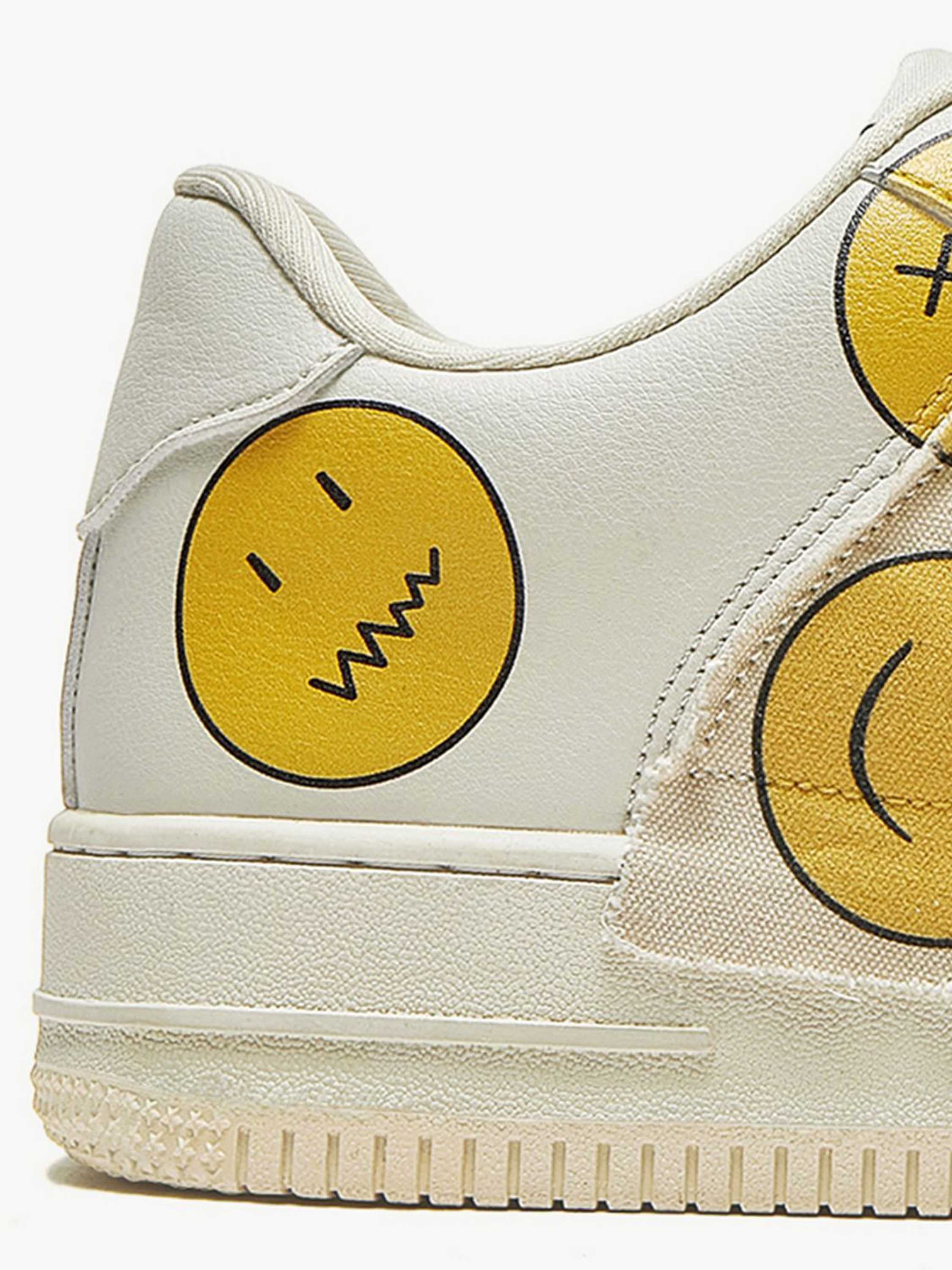 American Fun Smiley Face Expression Board Shoes