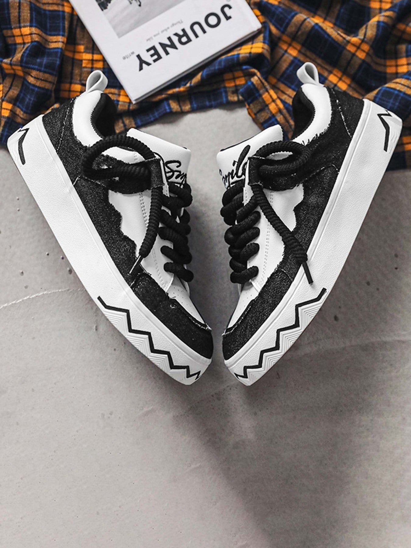 Breathable Trendy And Versatile Canvas Shoes