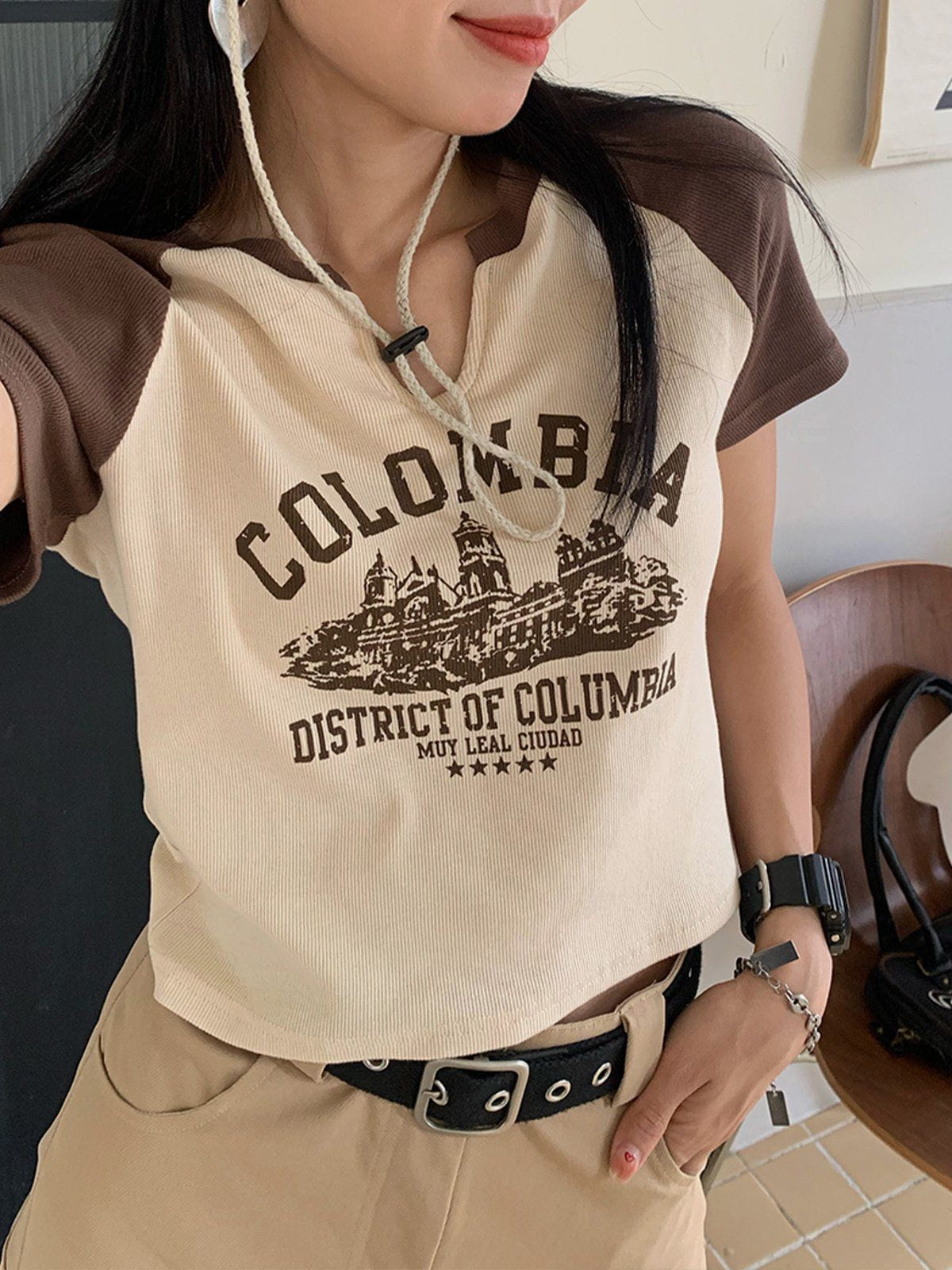 "COLOMBIA" Print Vintage Tee